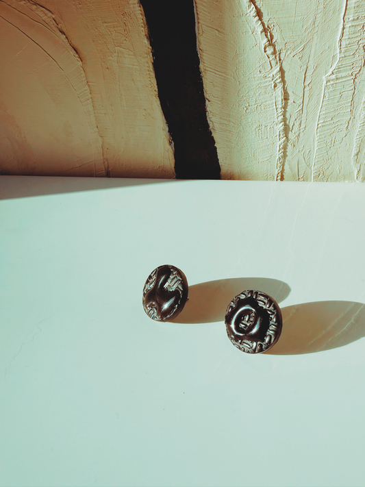 Shadowplay Studs