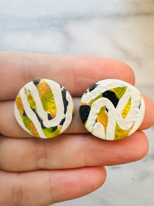 String Theory - Large Studs