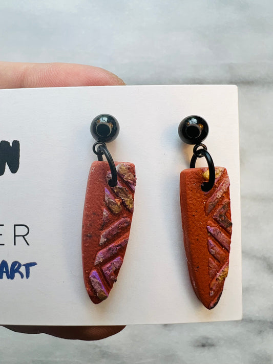 Abstract Artifact - Dagger Drops