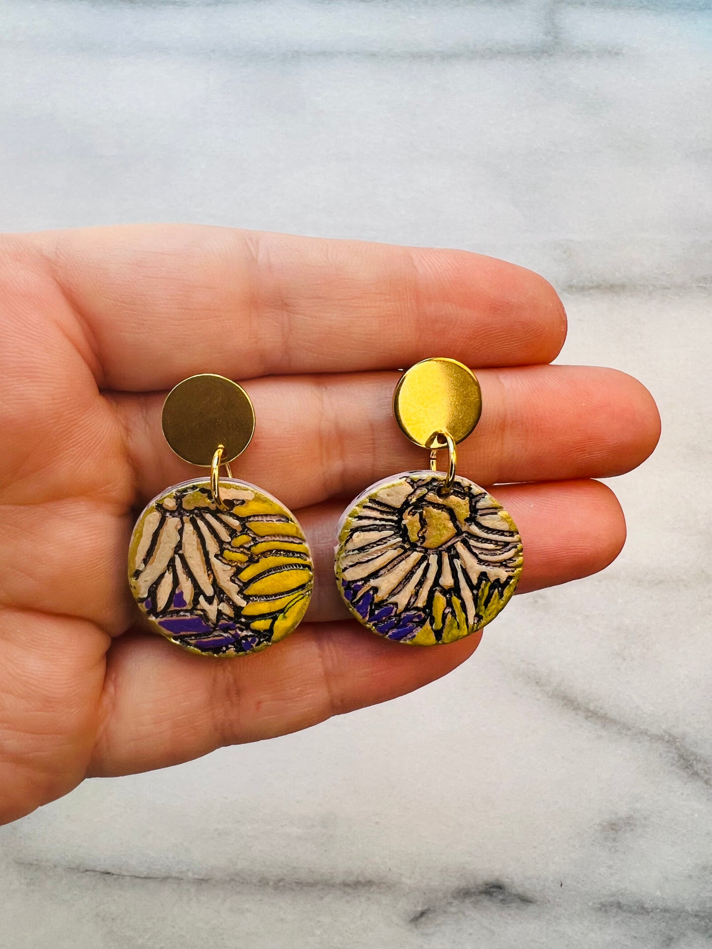 Gilded Garden - Medium Daisy Dangles