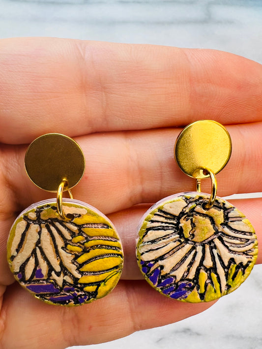 Gilded Garden - Medium Daisy Dangles