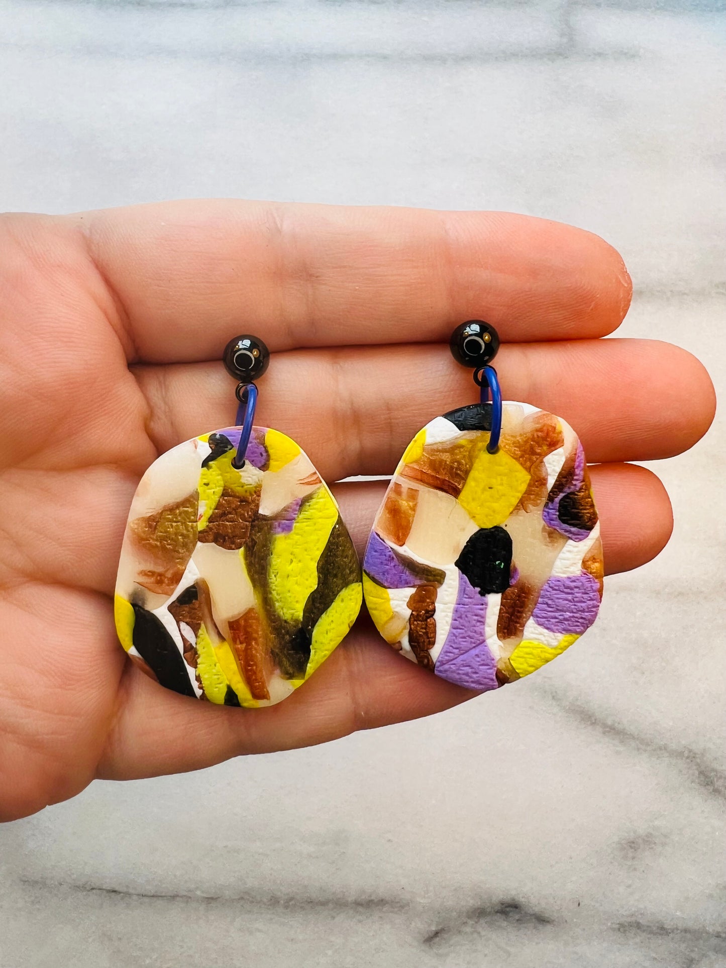 Graphic Flora - Textured Oval Powerhouses
