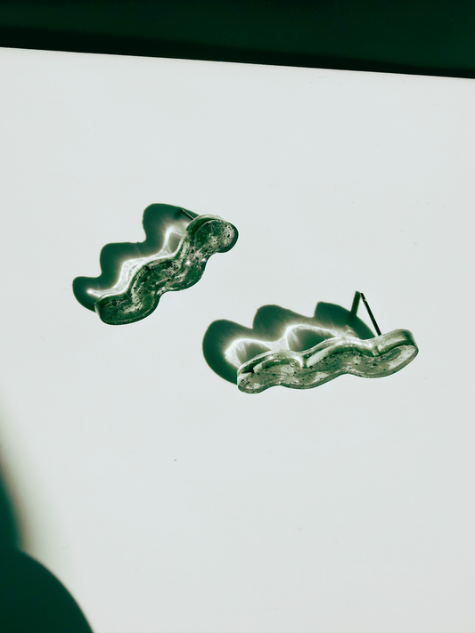 Smoke Drift Current Studs