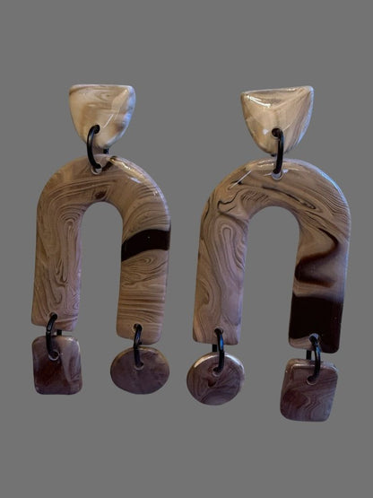 Marbled Horizon Dangles