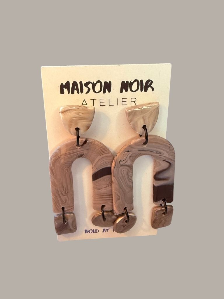 Marbled Horizon Dangles