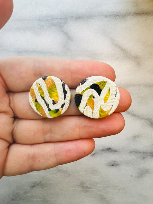 String Theory - Large Studs