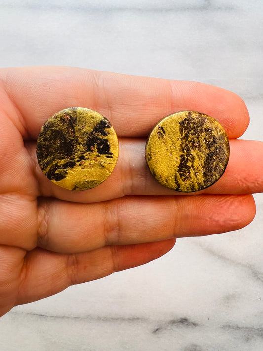 Lush Alloy - Bronze Studs