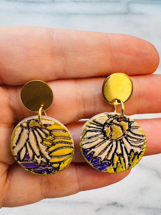 Gilded Garden - Medium Daisy Dangles