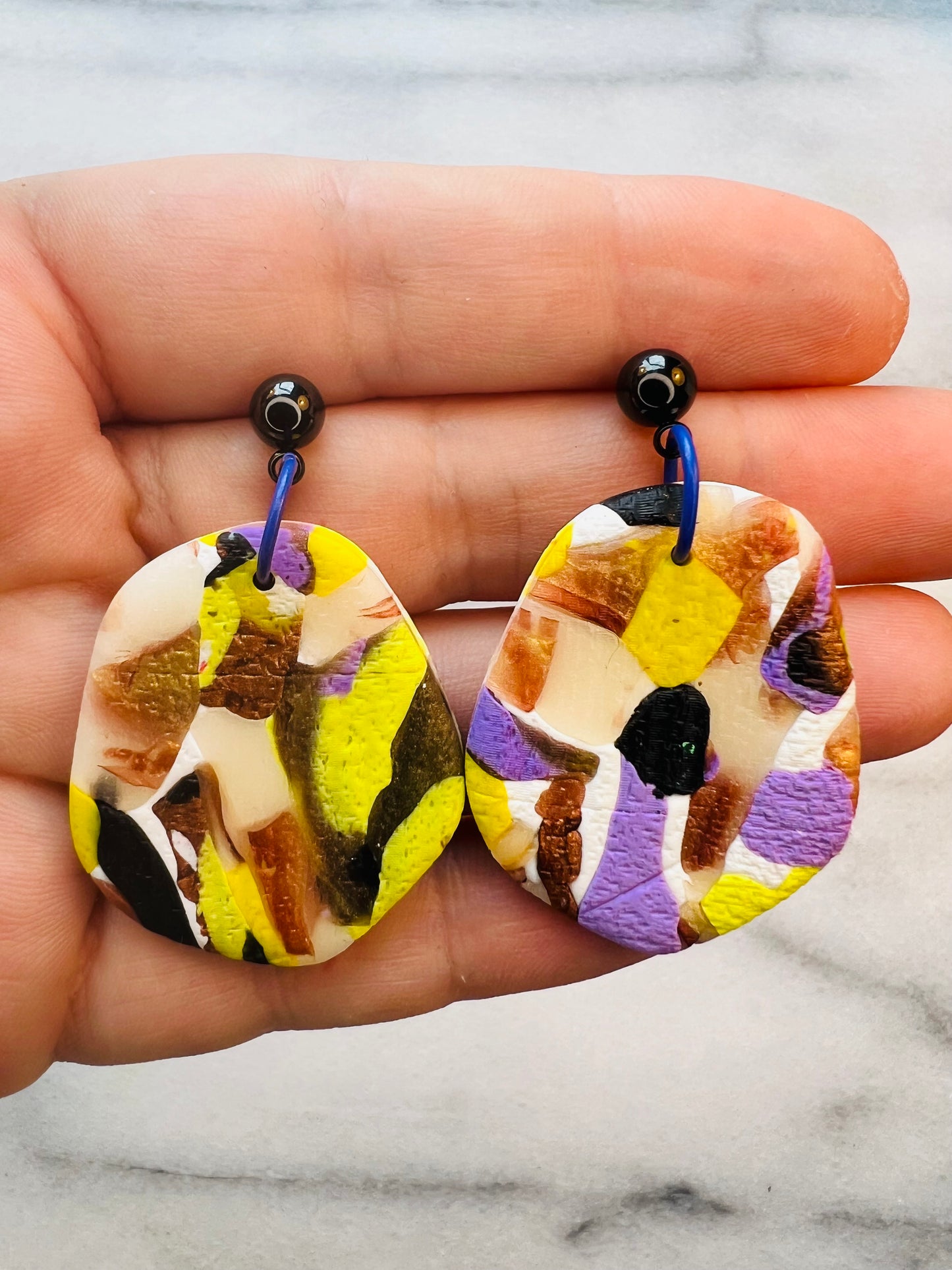 Graphic Flora - Textured Oval Powerhouses