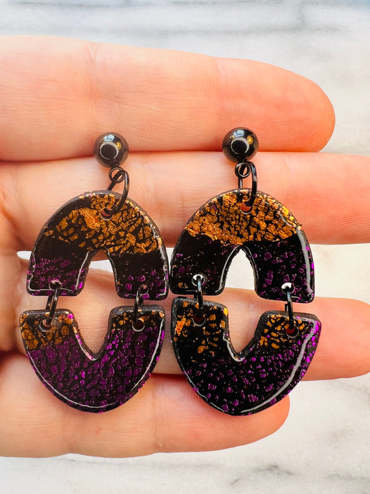 Mirror Voltage Arches