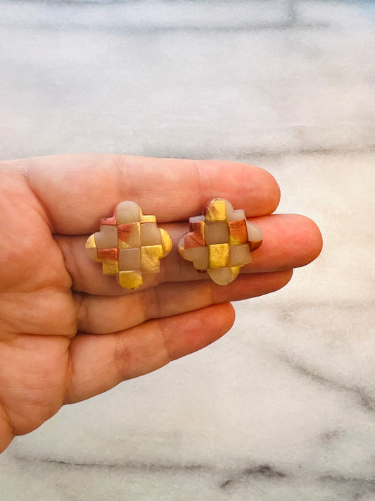 Check Luxe - Moroccan Tortoise Shell Studs