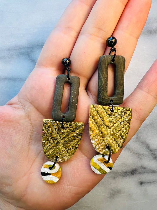 Moss & Metal Layer Drops